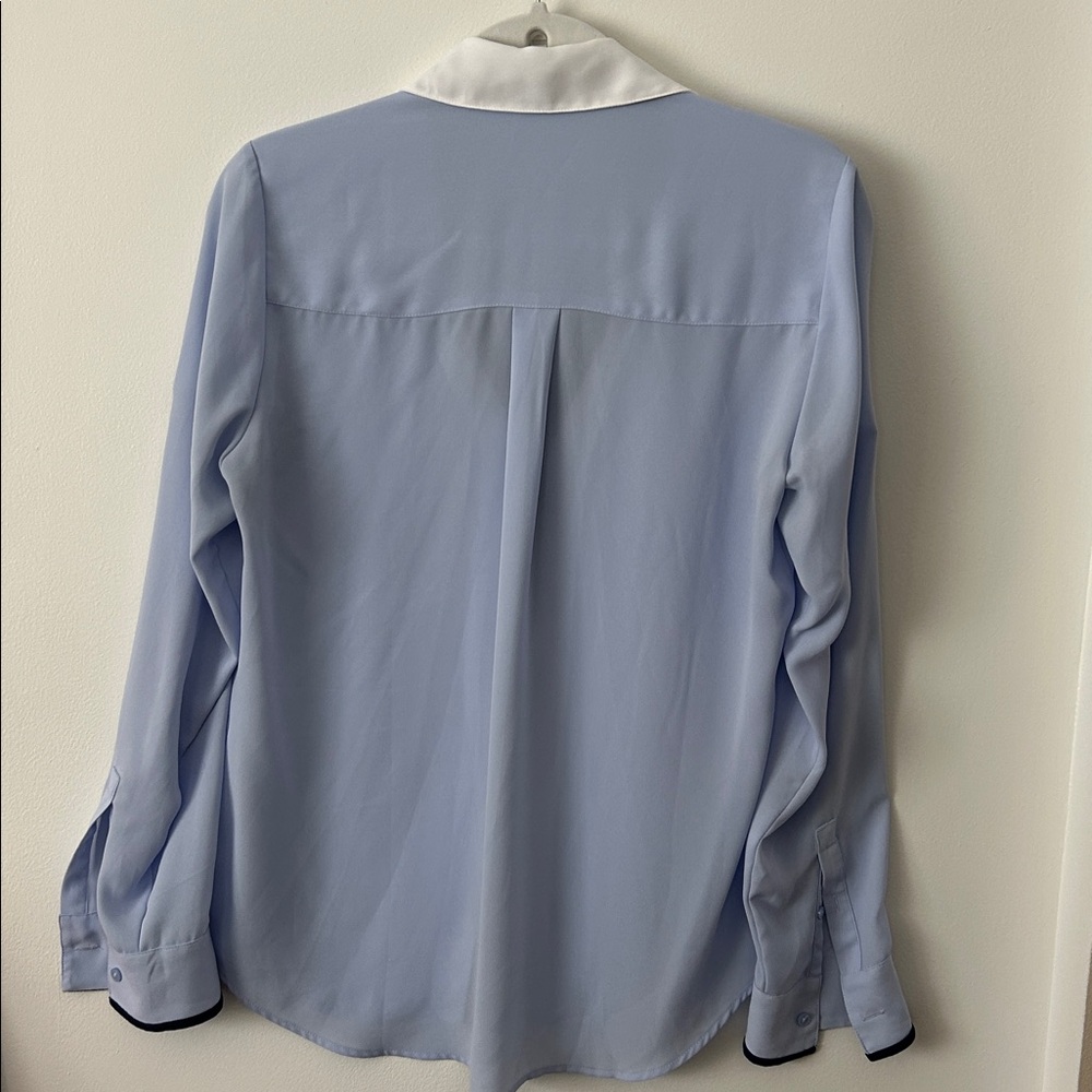 Express Sky Blue Portofino Blouse with White and Navy Accents - Picture 4 of 5